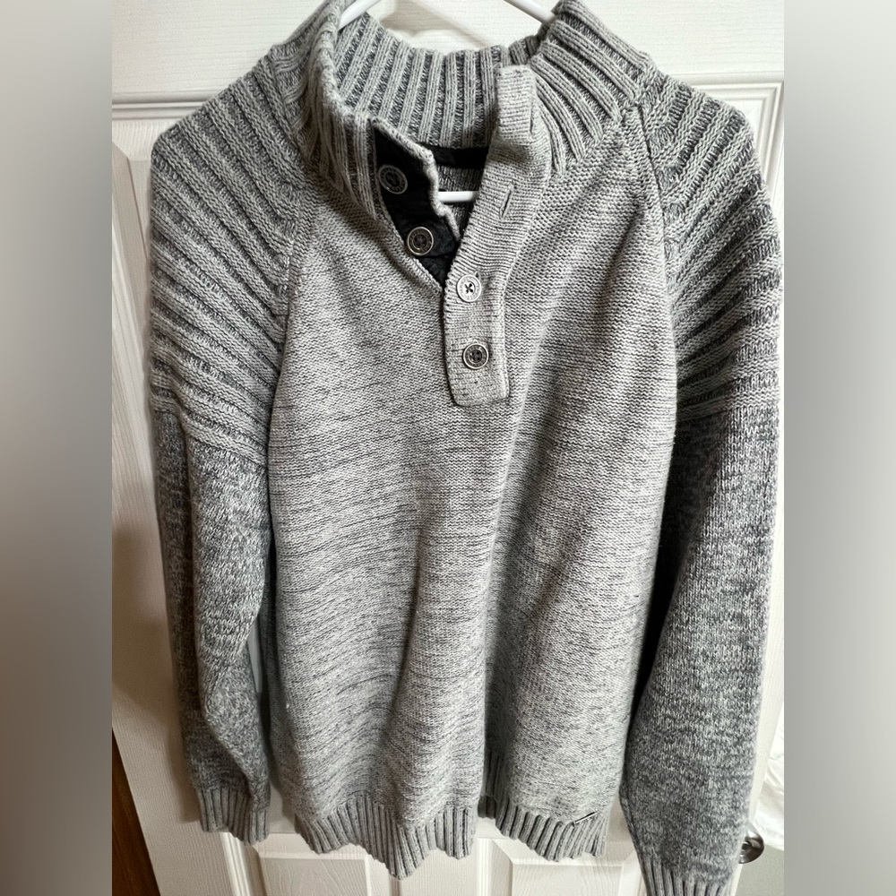 Gray sweater great condition